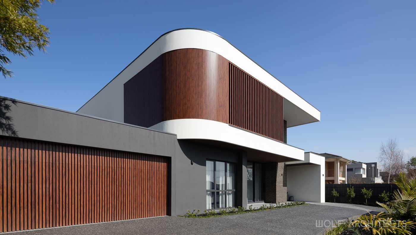 Spring is in the Air (But Actually, It’s Winter)